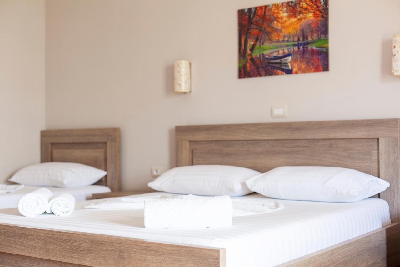Toni Retzo Rooms ヒマラ エクステリア 写真